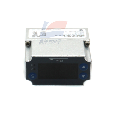TC5008-01-L020-AE-R4-P3 높은 정확도 흐름 센서 0-200SLM 넓은 흐름 범위 2.0% F.S 산업용 정확도